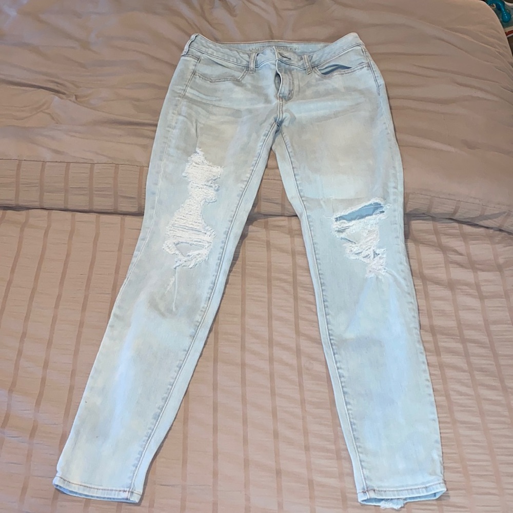 Super stretch skinny American Eagle ripped jeans